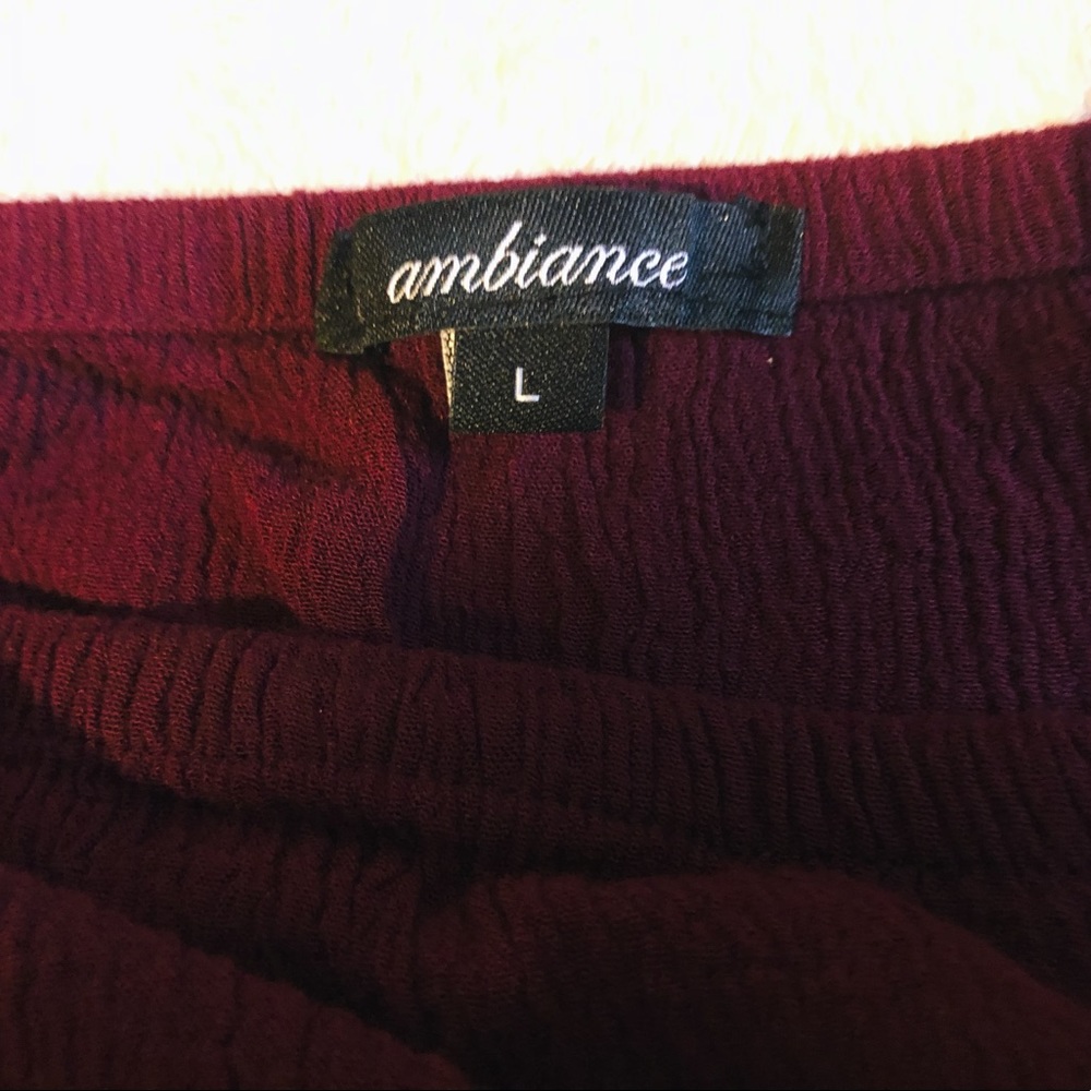 Top - Picture 2 of 2